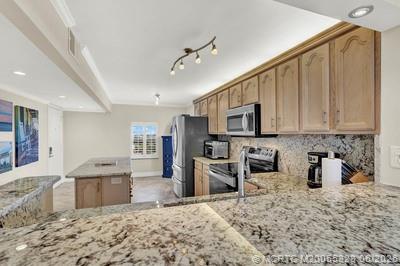 Building Photo - 10980 S Ocean Dr