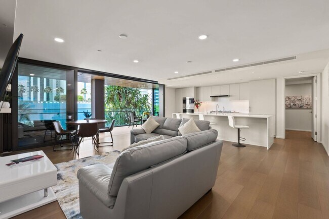 Building Photo - Park Lane Getaway by Gather: 2BR Oceanview...