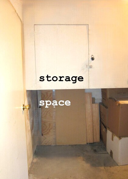 Building Photo - 3813 Huron Ave