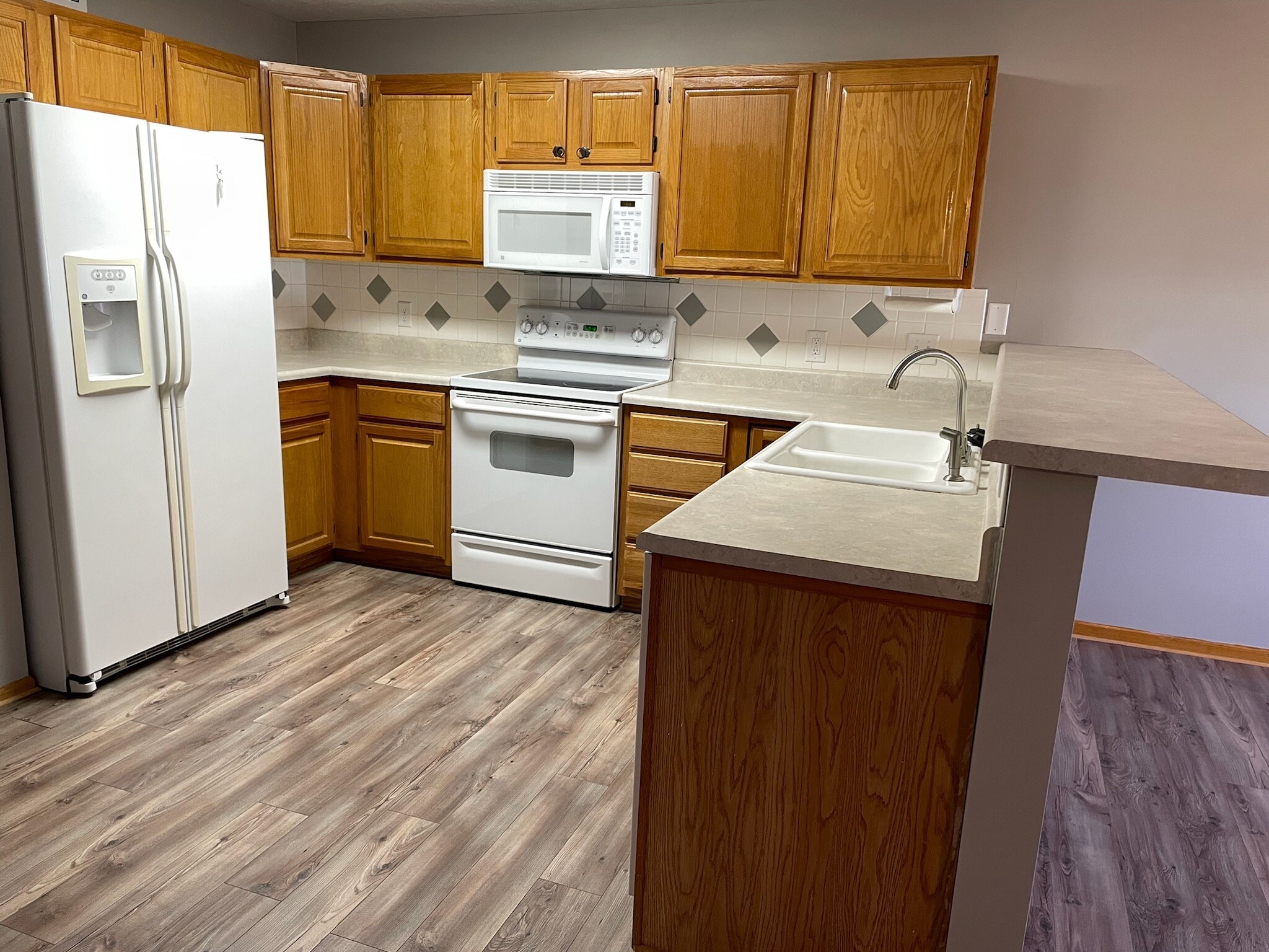 Building Photo - 6705 Milan Dr