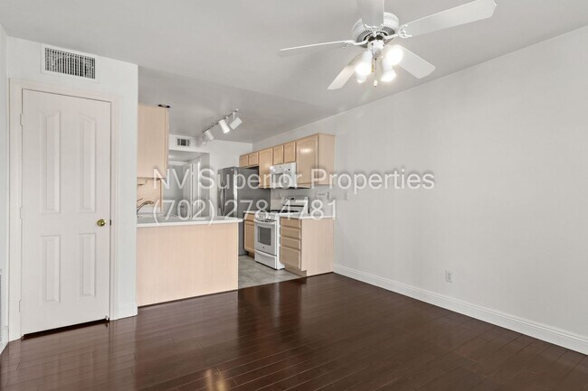 Building Photo - 2900 Soda Creek Ln