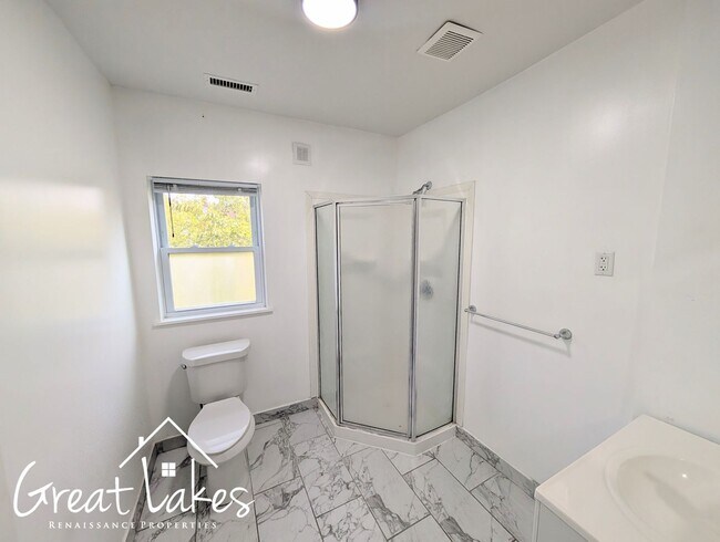 Building Photo - 4437 Avery St