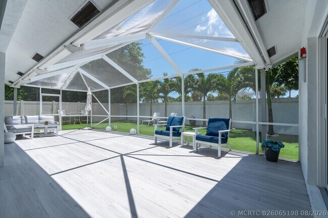 Building Photo - 23246 L'Ermitage Cir