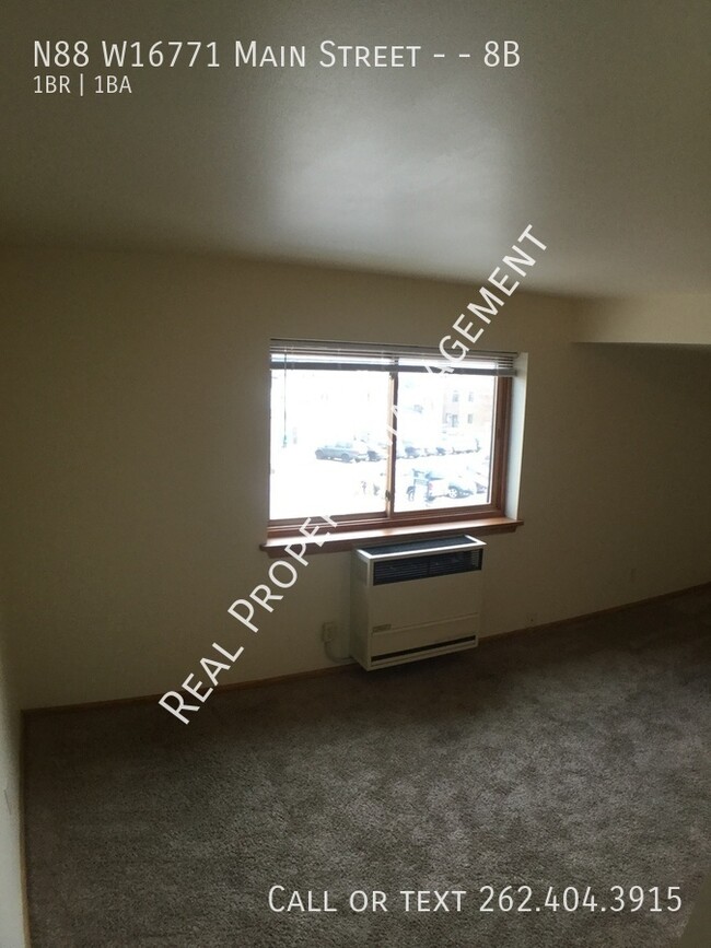 Building Photo - Private Entry 1 Bedroom Upper Apartment