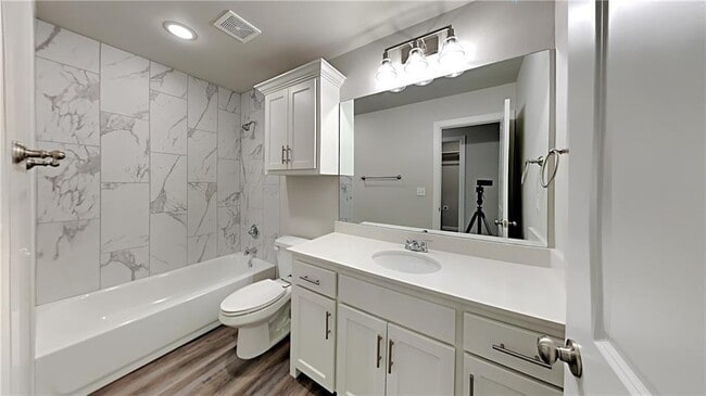 Building Photo - 489 Hardesty Dr
