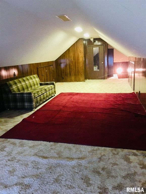 Building Photo - 1130 E Garfield St