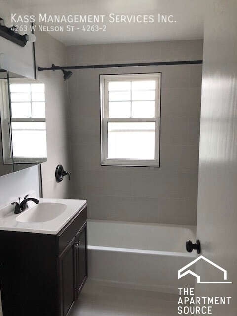 Building Photo - 4245 W Nelson St