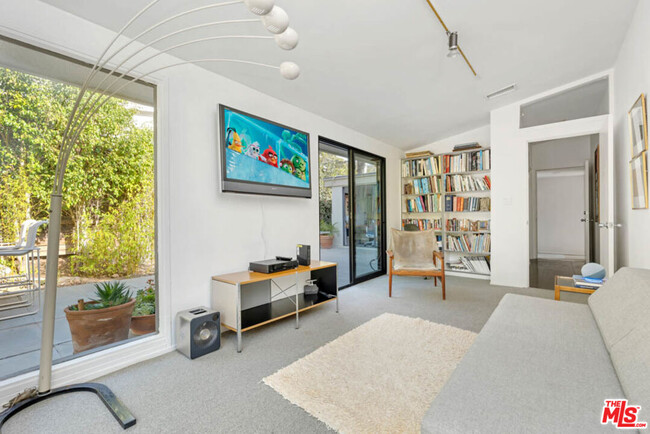 Building Photo - 30611 Las Estrellas Dr