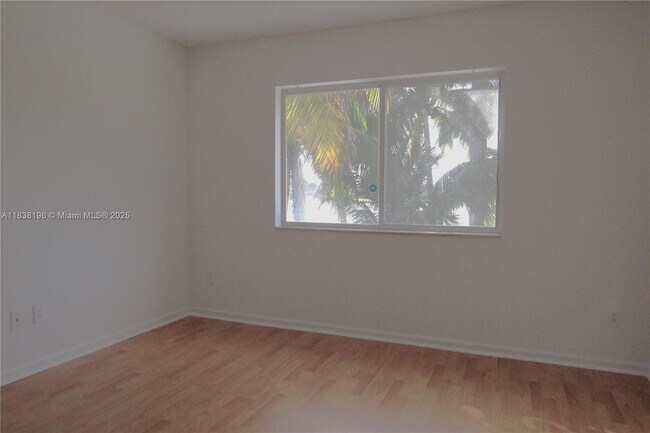 Building Photo - 17278 SW 139th Ct