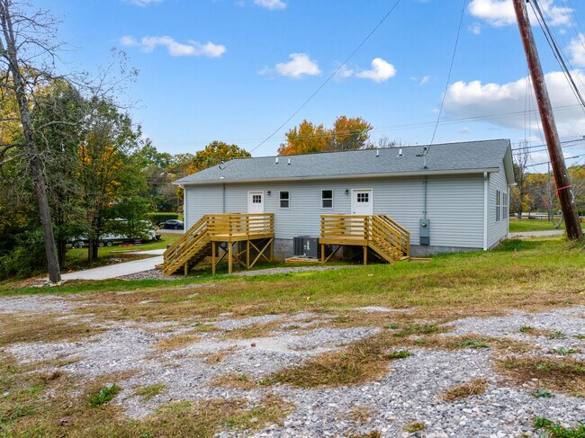 Building Photo - 6900 Seaver Dr NW