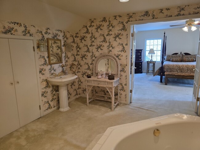 Building Photo - 411 Firehouse Rd