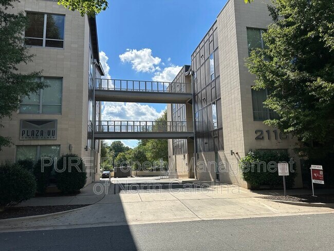 Building Photo - 2116 McClintock Rd