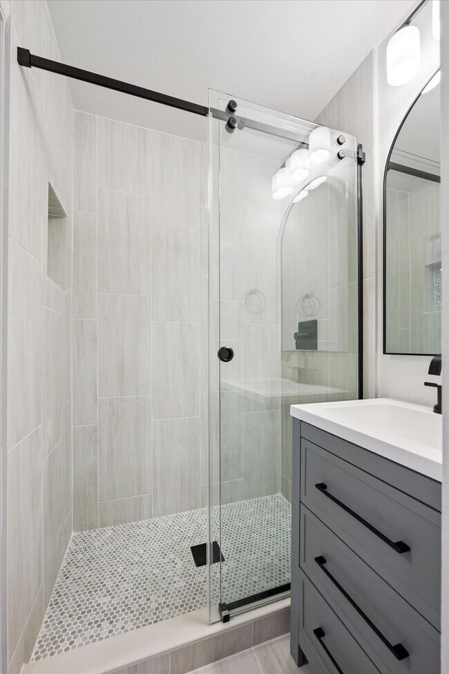 Building Photo - Bright, Modern Home on a Spacious Lot in a...