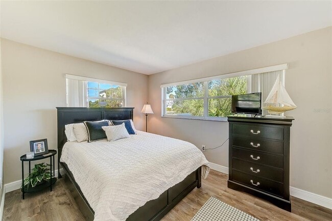 Building Photo - 7195 Augusta Blvd