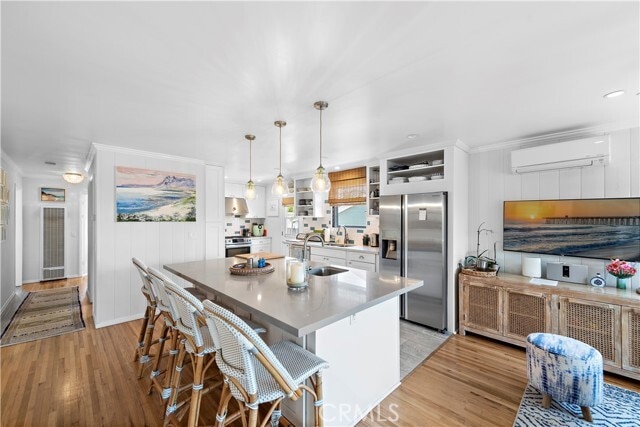 Building Photo - 1016 Catalina St