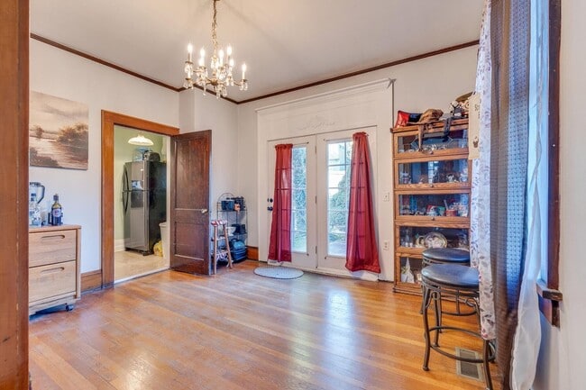 Building Photo - Coming Soon!! Charming 3 bed 2 Bath | Sunroom + Garage + Patio | Summer Special !