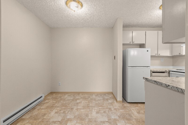 Building Photo - 11540 Pinehurst Way NE
