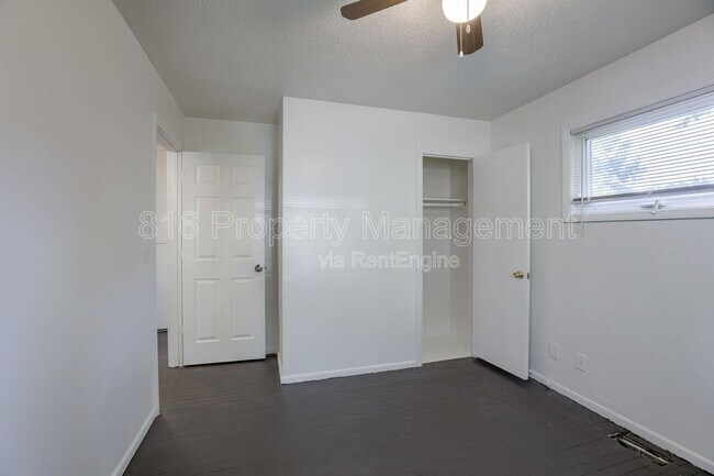 Building Photo - 10009 Hardesty Ave