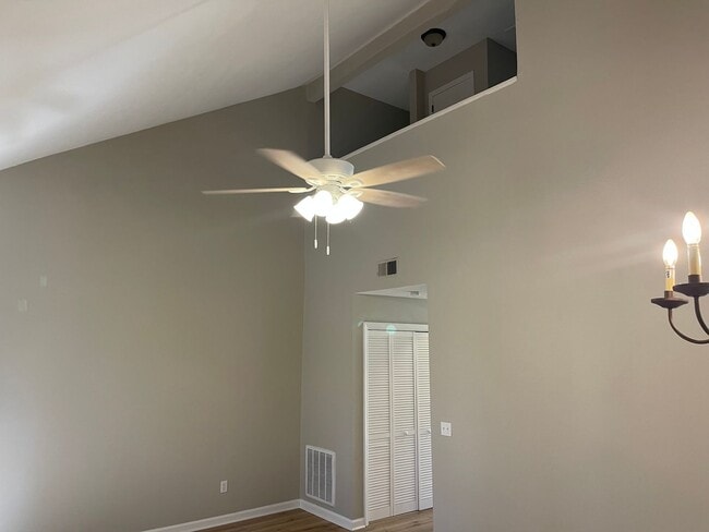 Building Photo - Centrally located to BNA, Percy Priest Lake, Nashville Star, Downtown Nashville