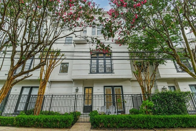 Building Photo - 1407 Stanford St