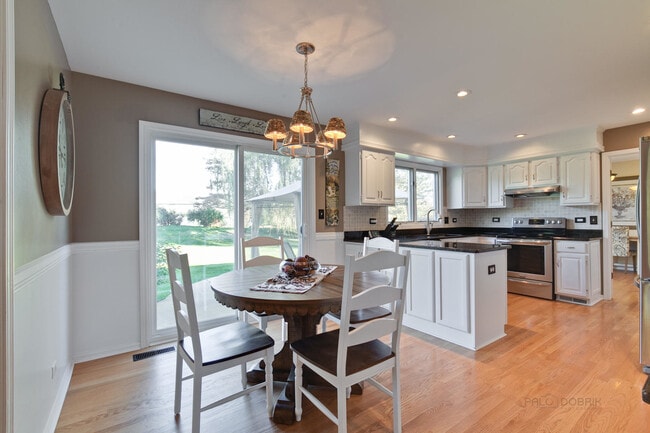 Building Photo - 3810 Tecoma Dr