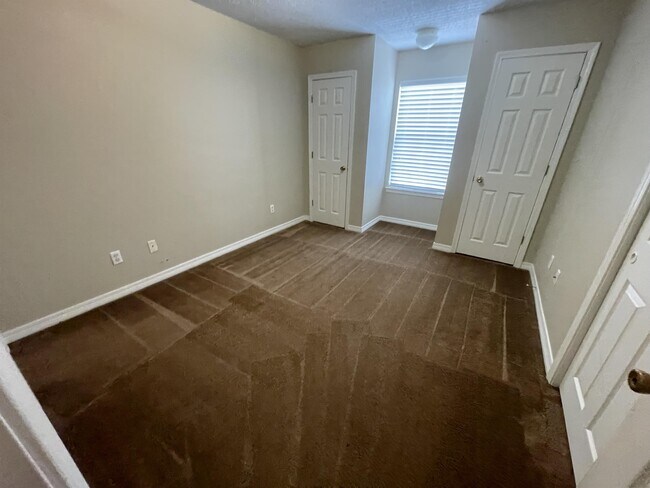 Building Photo - 495 Keystone Rd