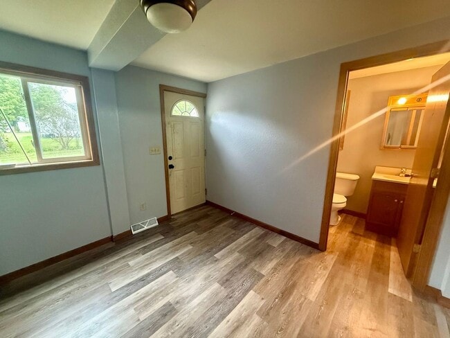 Building Photo - 3 Bed 1 Bath Single Family Home in Wausau