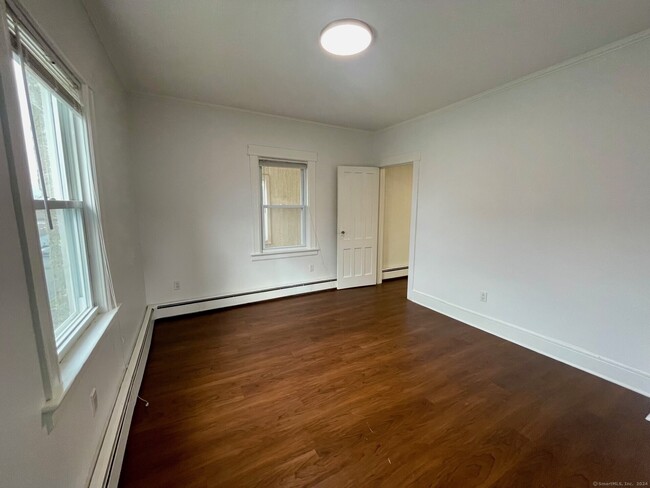 Building Photo - 14 Berrian Pl