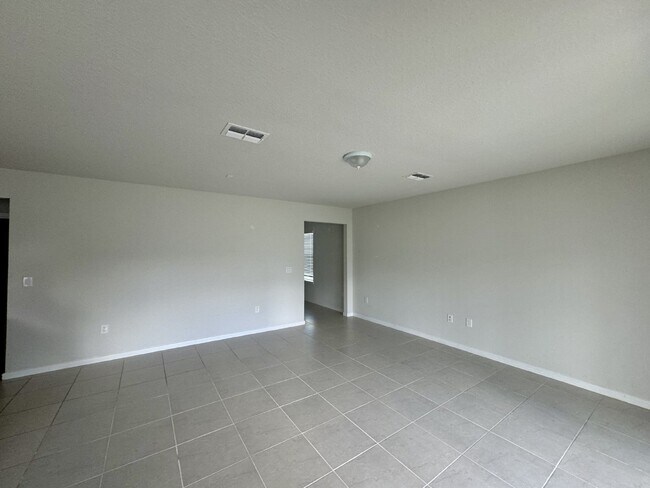 Building Photo - Epperson lagoon community-9565 Rally Spring Loop, Wesley Chapel!" WIFI AND CABLE INCLUDED