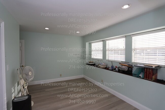 Building Photo - 7164 Santa Teresa Cir