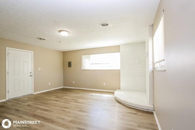 Building Photo - 1305 COBURG RD, COLUMBUS, OH 43227