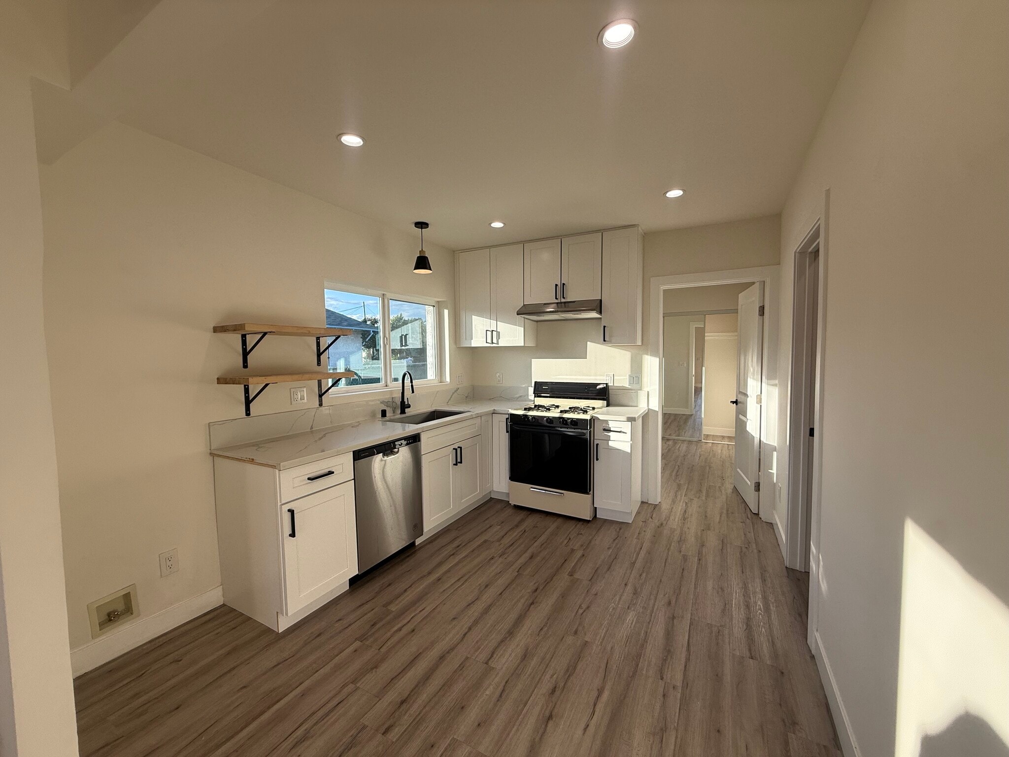 Building Photo - 3027 Lanfranco St