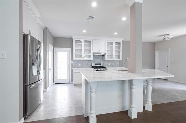 Building Photo - 515 Southridge Way