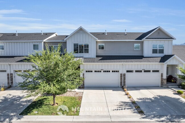 Building Photo - 607 Sawback Ln