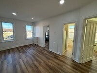 Building Photo - 511 Union St