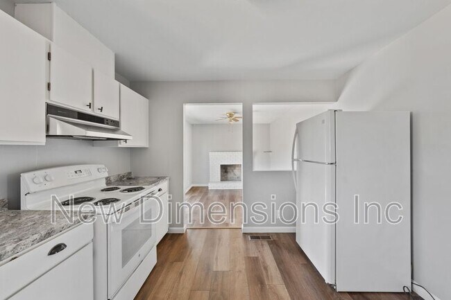 Building Photo - 2565 Pequop St