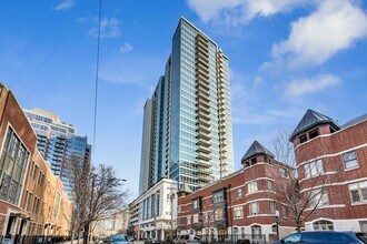 Building Photo - 1629 S Prairie Ave