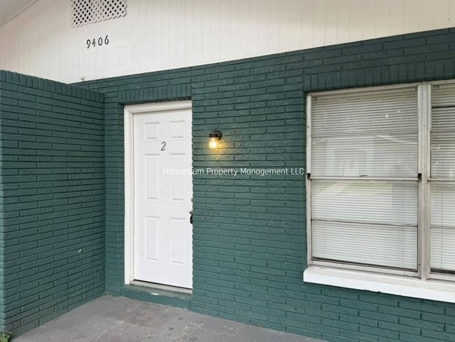 Building Photo - 9406 N Mulberry St