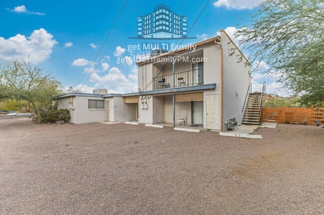 Building Photo - 1111 E Butler Dr