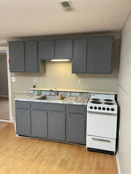 Building Photo - 799 Haynes Rd