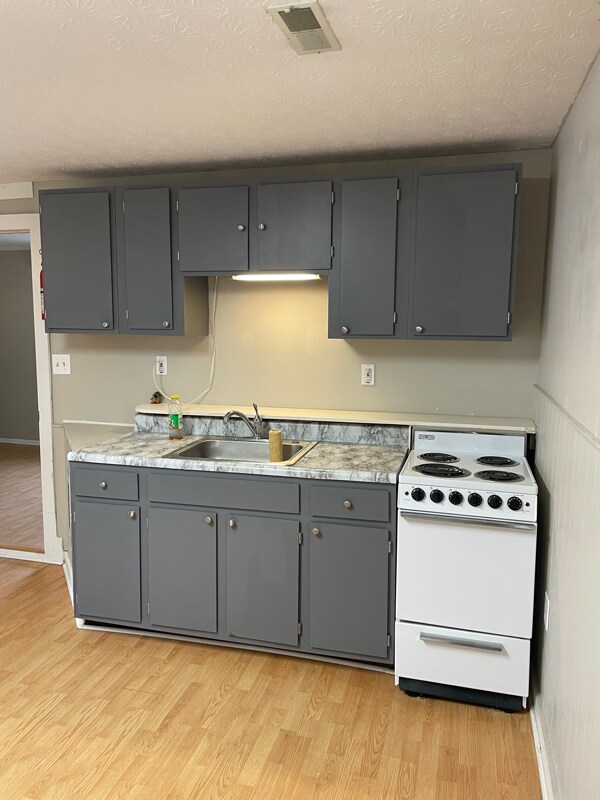 Building Photo - 799 Haynes Rd