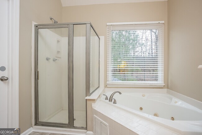 Building Photo - 991 Laurel Springs Ln SW