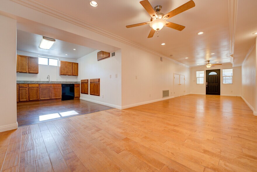 Building Photo - 22020 Village Way Dr
