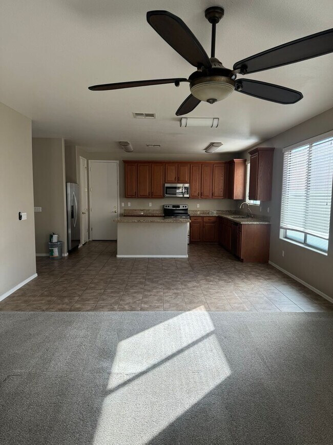 Building Photo - 4 bedroom in Sun Groves in Chandler