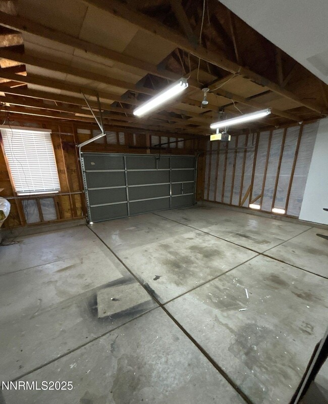 Building Photo - 5153 Lorenzo Ln