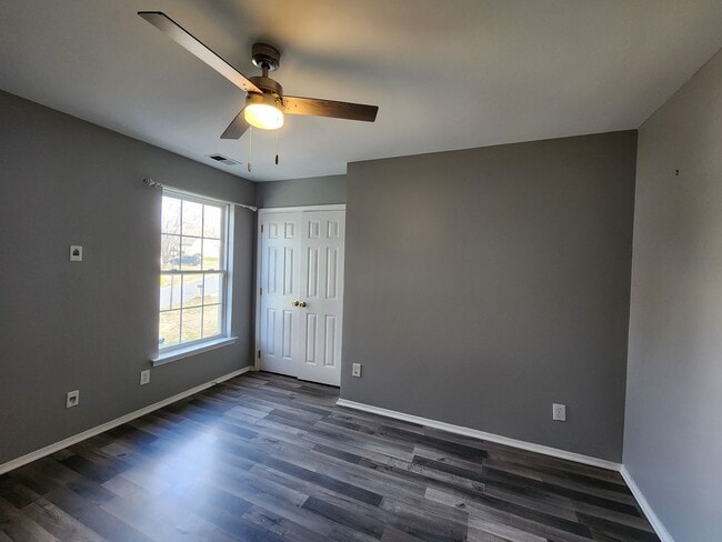 Building Photo - 4 Bedroom Home in Mallard Creek Area
