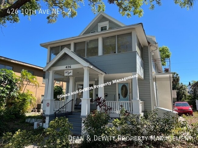 Building Photo - 426 10th Ave NE