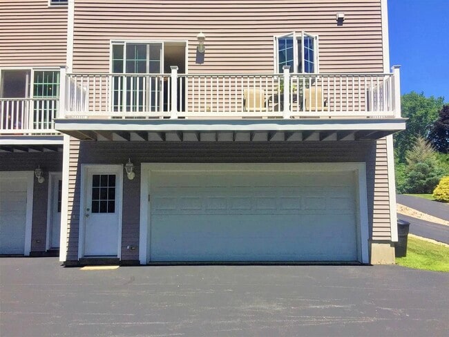 Building Photo - 25 Albacore Way