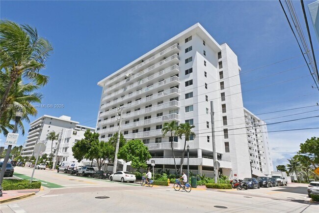 Building Photo - 401 Ocean Dr