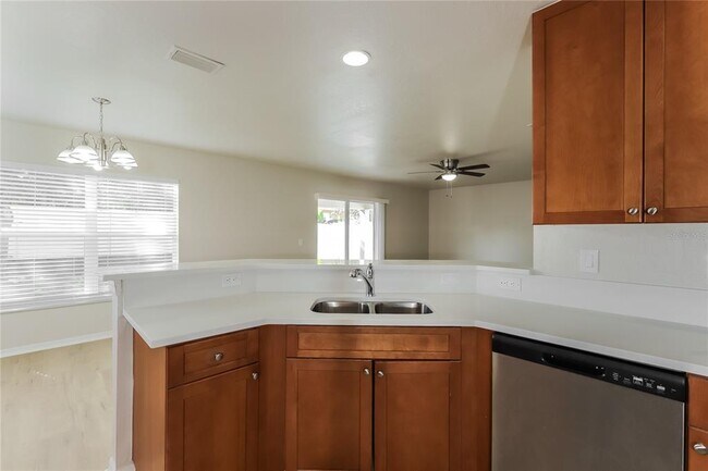 Building Photo - 11420 Bay Gardens Loop